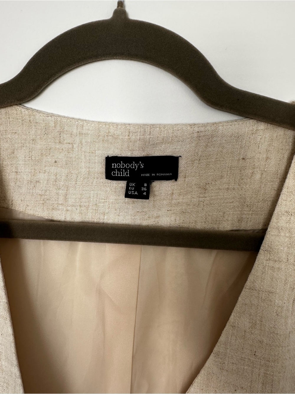 Sleeveless V-Neck Button-Front Mini Dress in Cream - Picture 7 of 11